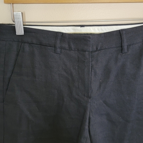 Theory | Classic Black Linen Blend Bermuda Shorts Size 2 - Picture 2 of 4